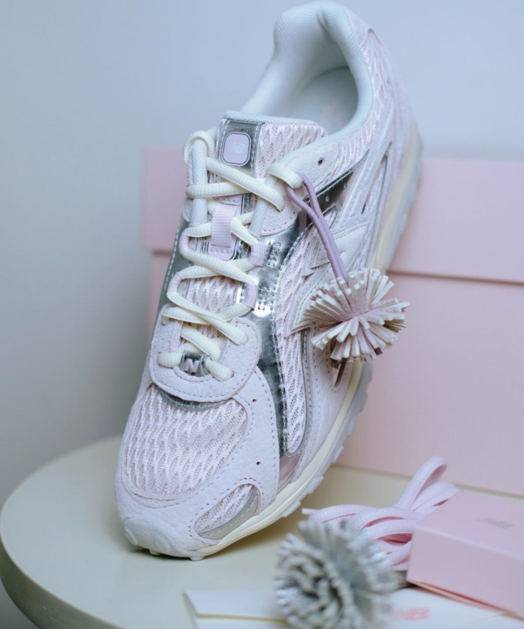New Balance U204L210 atmos pink Exclusive