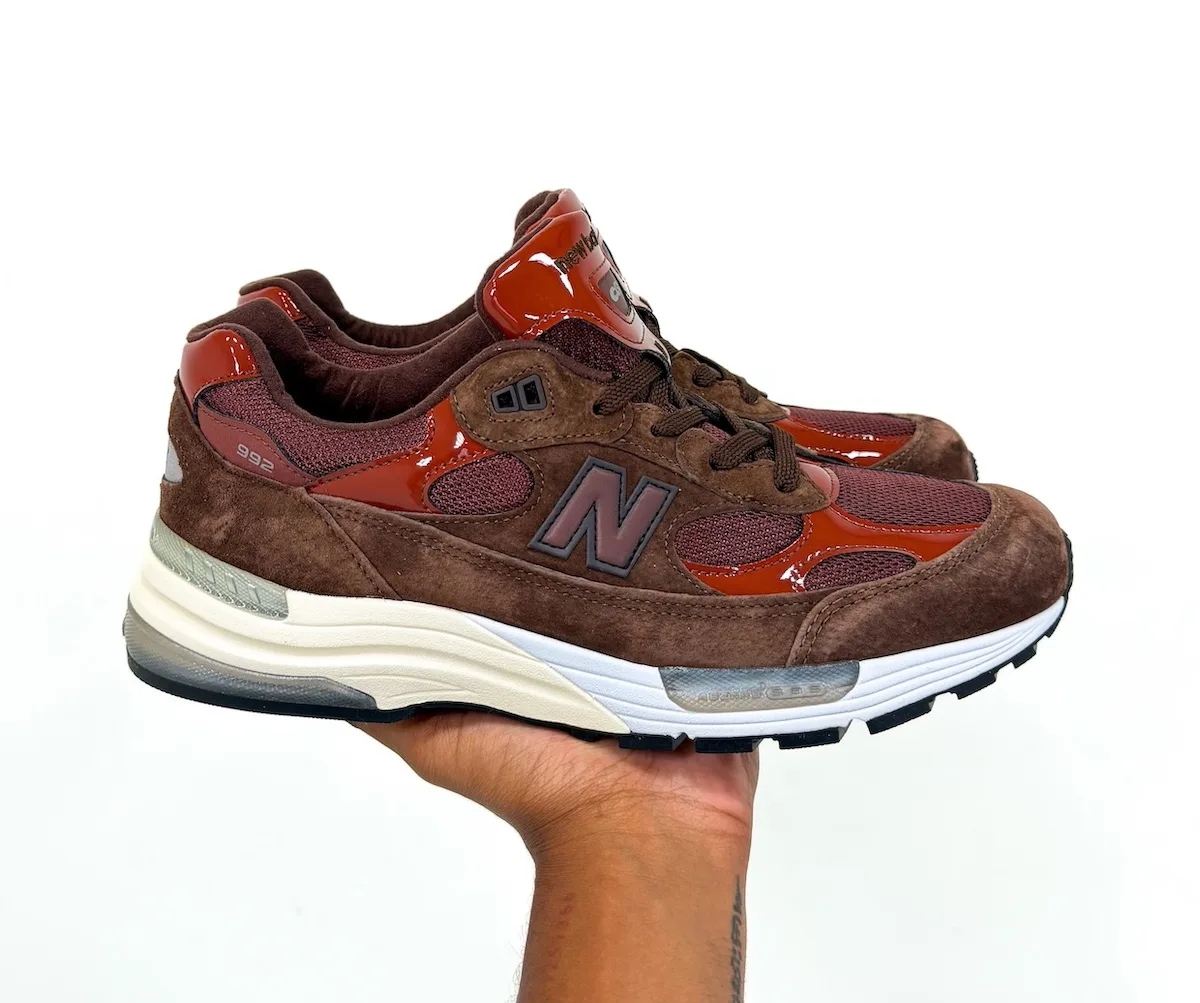 New Balance 992 x Amine Outdoor School サイド